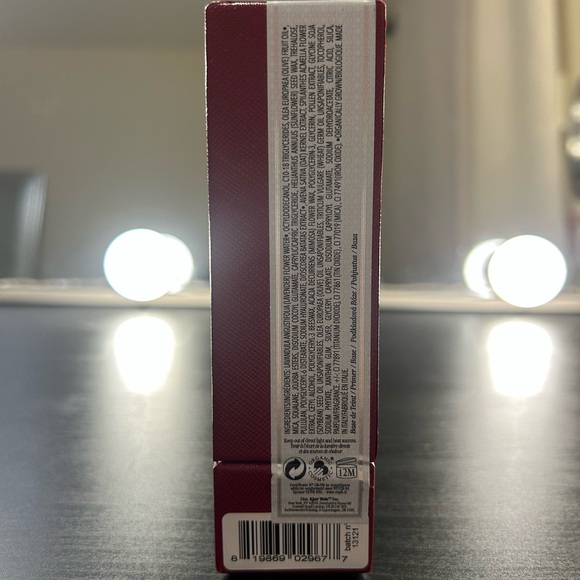 Kjaer Weis The Beautiful Primer - Picture 2 of 2